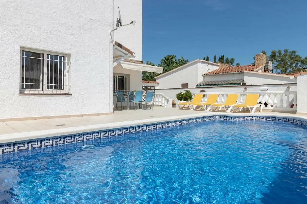 Goldhome - Montseny 11 - Private Heated Pool Empuriabrava Espagne